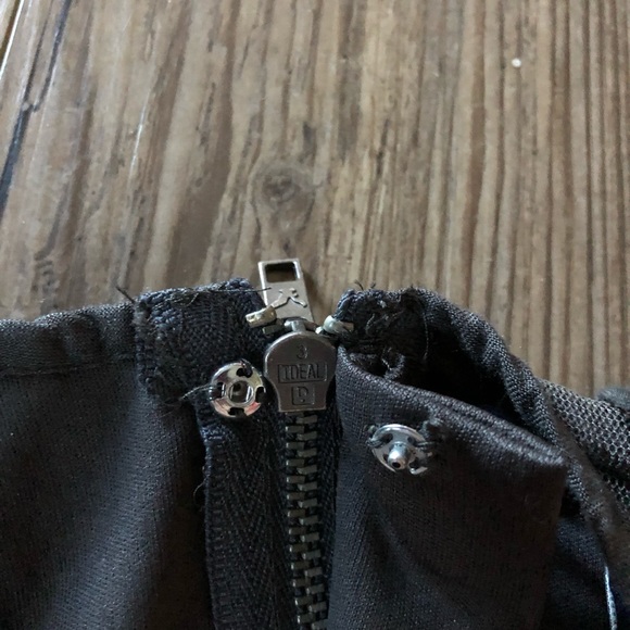 Beautiful American Eagle dress with embroidery - Picture 11 of 11